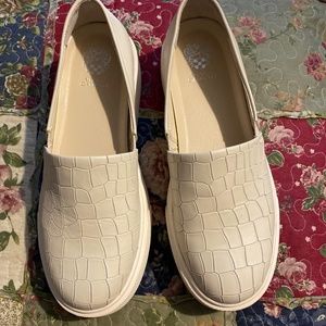 Vince Camuto  Abbinna Platform shoes